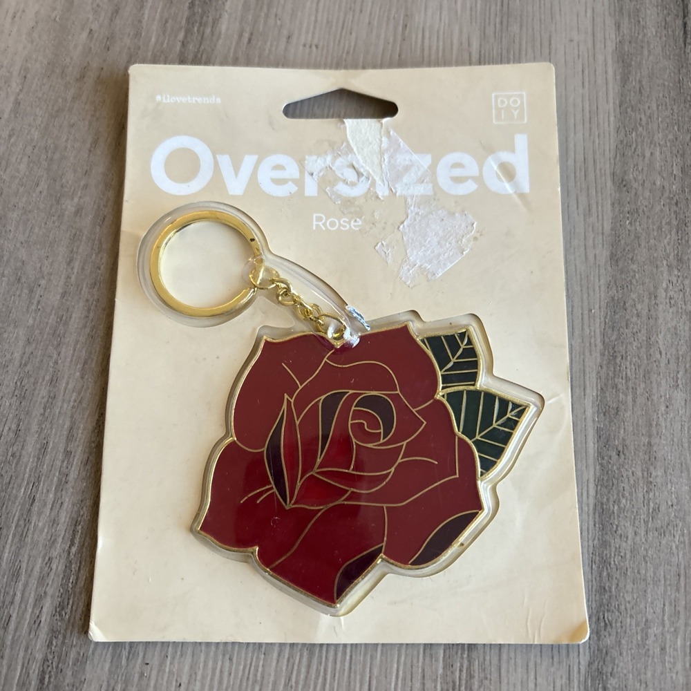 DOIY‎ Oversized Red Rose Gold Metal Keyring/Keychain New In Packaging